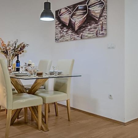 Brand New Apartment In City Center, Big Terrace زغرب المظهر الخارجي الصورة