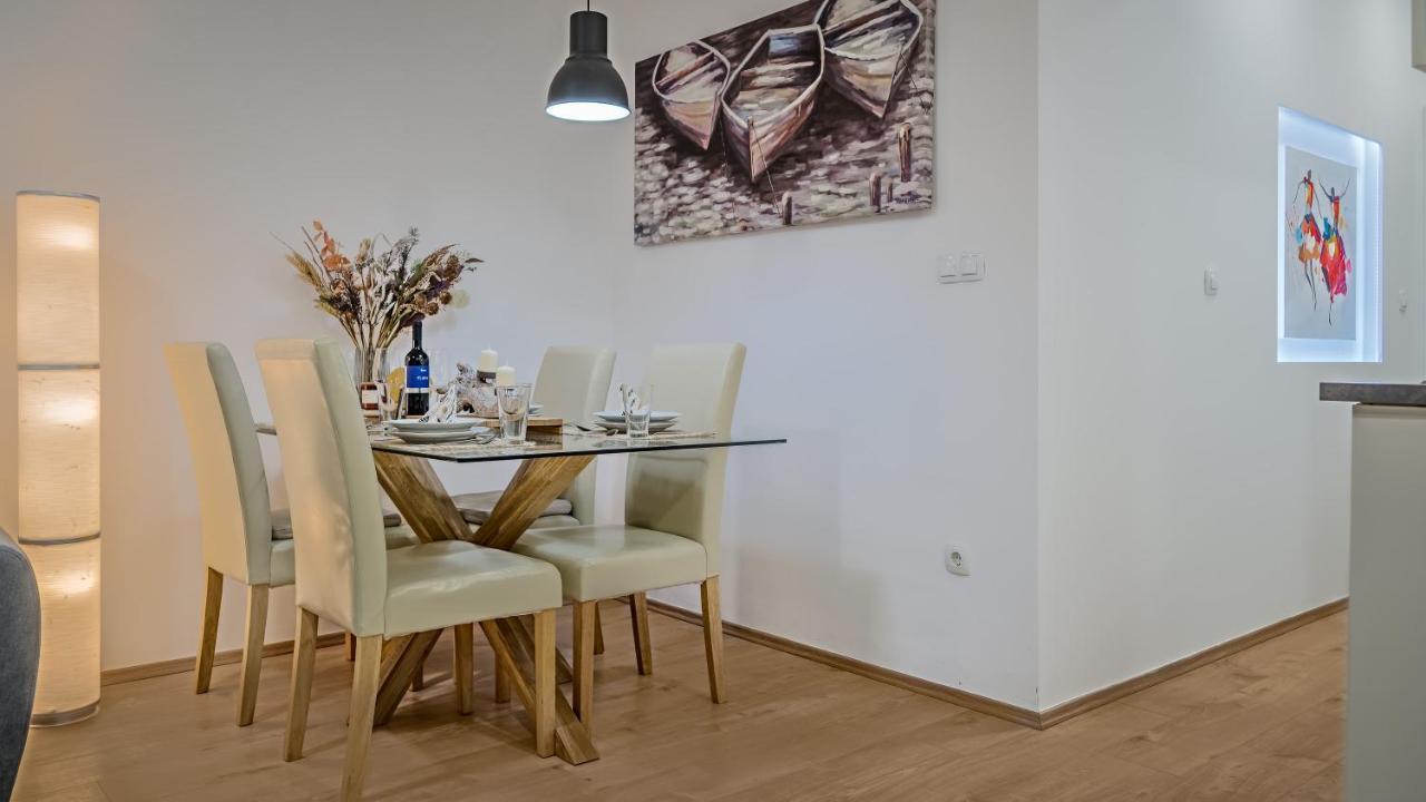 Brand New Apartment In City Center, Big Terrace زغرب المظهر الخارجي الصورة